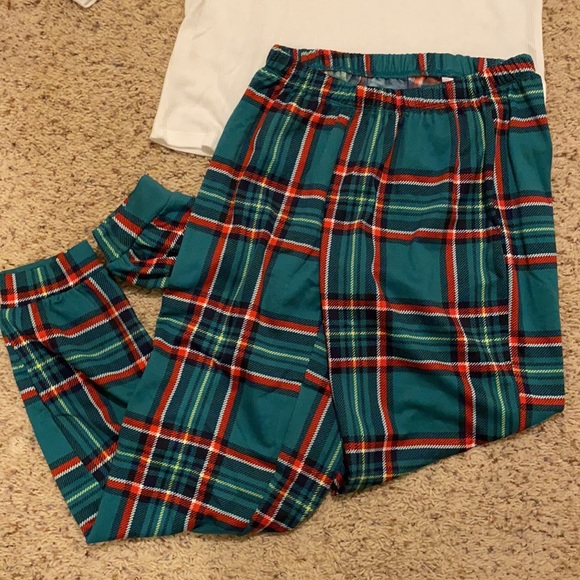 BRAND NEW super soft PJ top and bottom set in festive holiday colors! - Picture 3 of 3